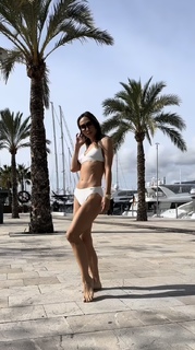 Myleene Klass feet photo thumbnail