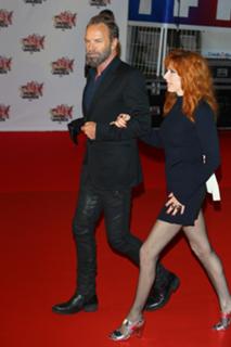 Mylène Farmer feet photo thumbnail