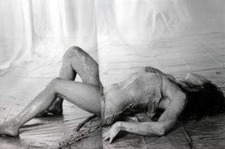 Mylène Farmer feet photo thumbnail