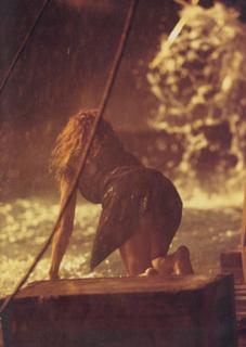 Mylène Farmer feet photo thumbnail