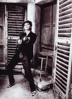 Mylène Farmer feet photo thumbnail