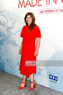 Mylène Jampanoï feet photo 14