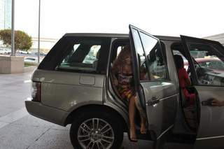 Myriam Fares feet photo thumbnail