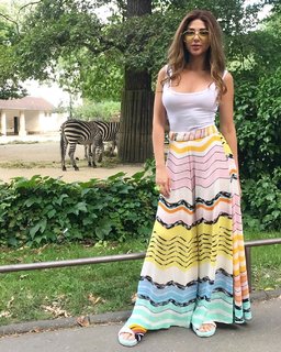 Myriam Fares feet photo thumbnail