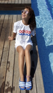 Myriam Fares feet photo thumbnail