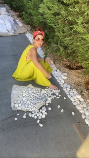 Myriam Fares feet photo thumbnail