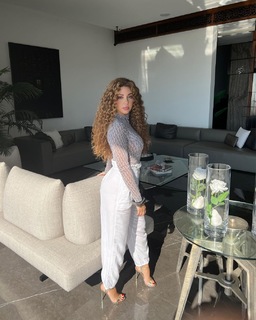 Myriam Fares feet photo thumbnail