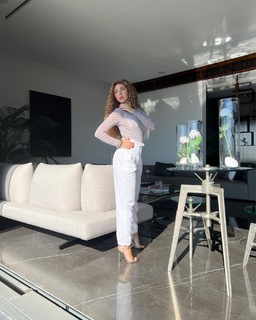 Myriam Fares feet photo thumbnail