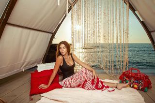 Myriam Fares feet photo thumbnail