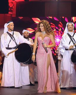 Myriam Fares feet photo thumbnail