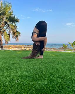 Myriam Fares feet photo thumbnail