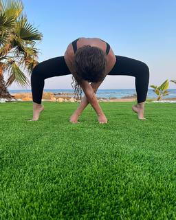 Myriam Fares feet photo thumbnail