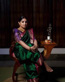 Mythili feet photo 5