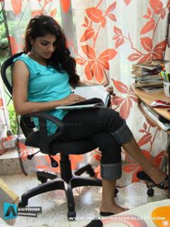 Mythili feet photo 1