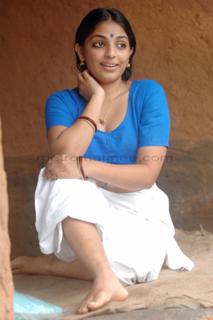 Mythili feet photo 2