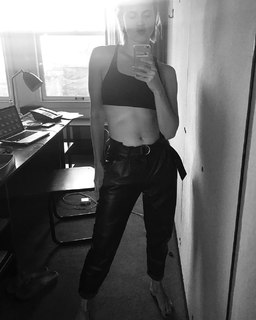 MØ feet photo 15