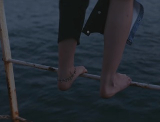 MØ feet photo 6