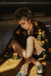 MØ feet photo 14