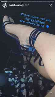 Mädchen Amick feet photo thumbnail