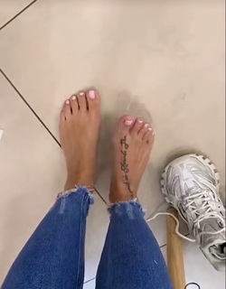 Mélanie Da Cruz feet photo 14
