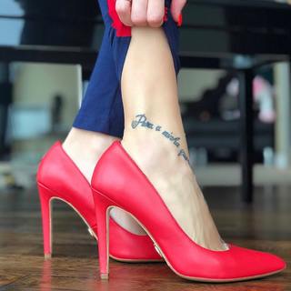 Mélanie Da Cruz feet photo 1