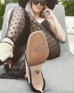 Mélanie Da Cruz feet photo 17