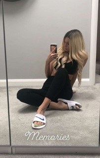 Mélanie Da Cruz feet photo 1