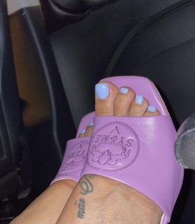 Mélanie Da Cruz feet photo 3