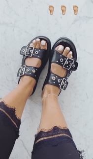 Mélanie Dedigama feet photo 3