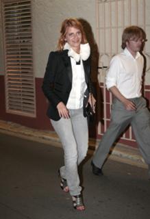 Mélanie Laurent feet photo thumbnail