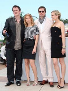 Mélanie Laurent feet photo thumbnail