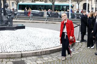 Mélanie Laurent feet photo thumbnail