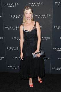 Mélanie Laurent feet photo thumbnail