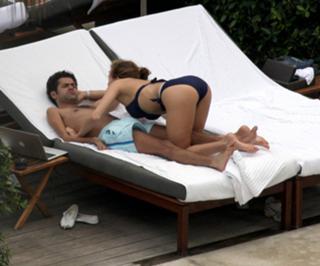 Mélissa Theuriau feet photo 4