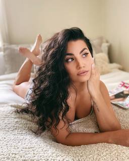 Mónica Alvarez feet photo 5