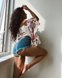 Mónica Alvarez feet photo 11