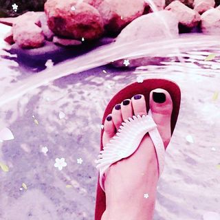 Mónica Ayos feet photo 3