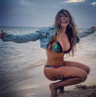 Mónica Ayos feet photo 18
