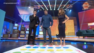 Mónica Cruz feet photo thumbnail