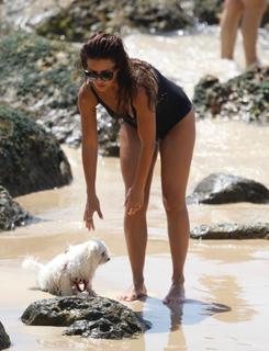 Mónica Cruz feet photo thumbnail