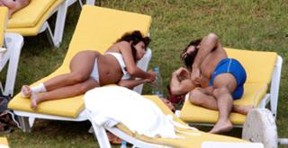 Mónica Cruz feet photo thumbnail