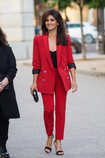 Mónica Cruz feet photo thumbnail