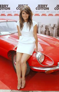 Mónica Cruz feet photo thumbnail