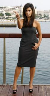 Mónica Cruz feet photo thumbnail