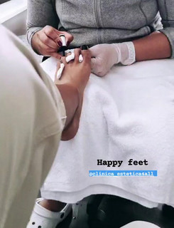 Mónica Jardim feet photo 1