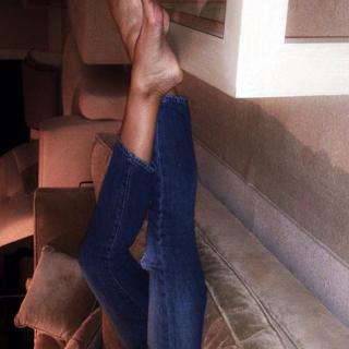 Mónica Pont feet photo 13