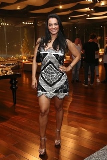 Mônica Carvalho feet photo 8