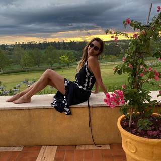 Mônica Martelli feet photo 3