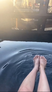 Müjde Uzman feet photo 2