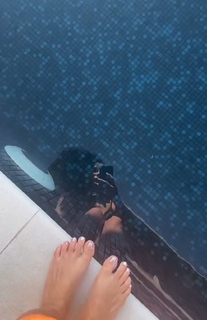 Müjde Uzman feet photo 1